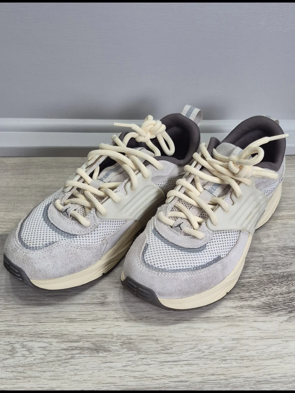 Jordan Men's Cream and Gray Suede Mesh Sneakers
